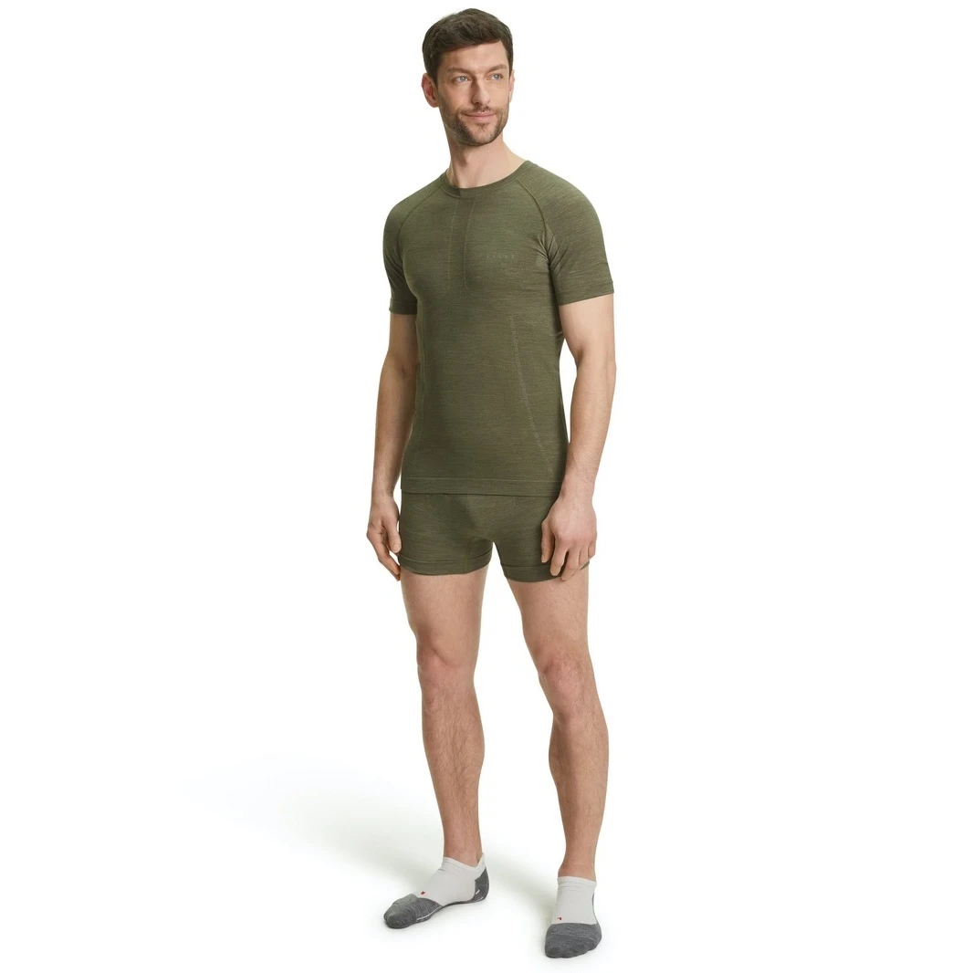 Falke Kurzarmshirt Wool-Tech Light (optimale Passform) Unterwäsche Herbgrün Herren 8 Falke Kurzarmshirt Wool-Tech Light (optimale Passform) Unterwäsche Herbgrün Herren – Bild 6