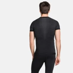 Odlo Funktionsunterwäsche Tshirt Crew Neck Performance Light Base Layer Schwarz Herren -LaufPro Verkäufe Odlo 188152 15000 Performance Light Tshirt 3 1200x1200 1