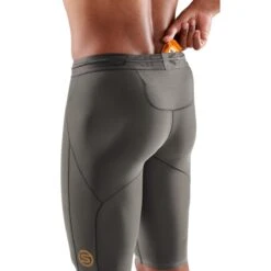 Skins Funktionshose 5-Series Half Tight Short (enganliegend) Charcoalgrau Herren -LaufPro Verkäufe Skins SK SF00500029118 5 Series Tight Short 4 1200x1200 1