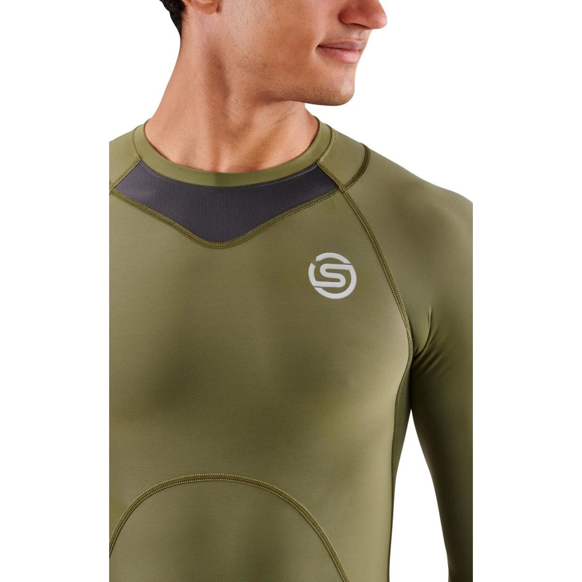 Skins Funktionsunterwäsche Langarmshirt 3-Series (enganliegend) Khakigrün Herren 7 Skins Funktionsunterwäsche Langarmshirt 3-Series (enganliegend) Khakigrün Herren – Bild 5