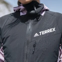 ADIDAS PERFORMANCE Adidas Fleecejacke Techrock Flooce Wind Hooded Schwarz Damen -LaufPro Verkäufe adidas HF8852 Flooce Fleecejacke2010 1200x1200 1